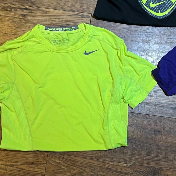 Nike Dri Fit Tshirt Size Small Bundle of 3 - Picture 12 of 14